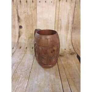 St. Thomas Carved Wooden Mug Vintage Island Souvenir Palm Trees Wood Mug (shelf)